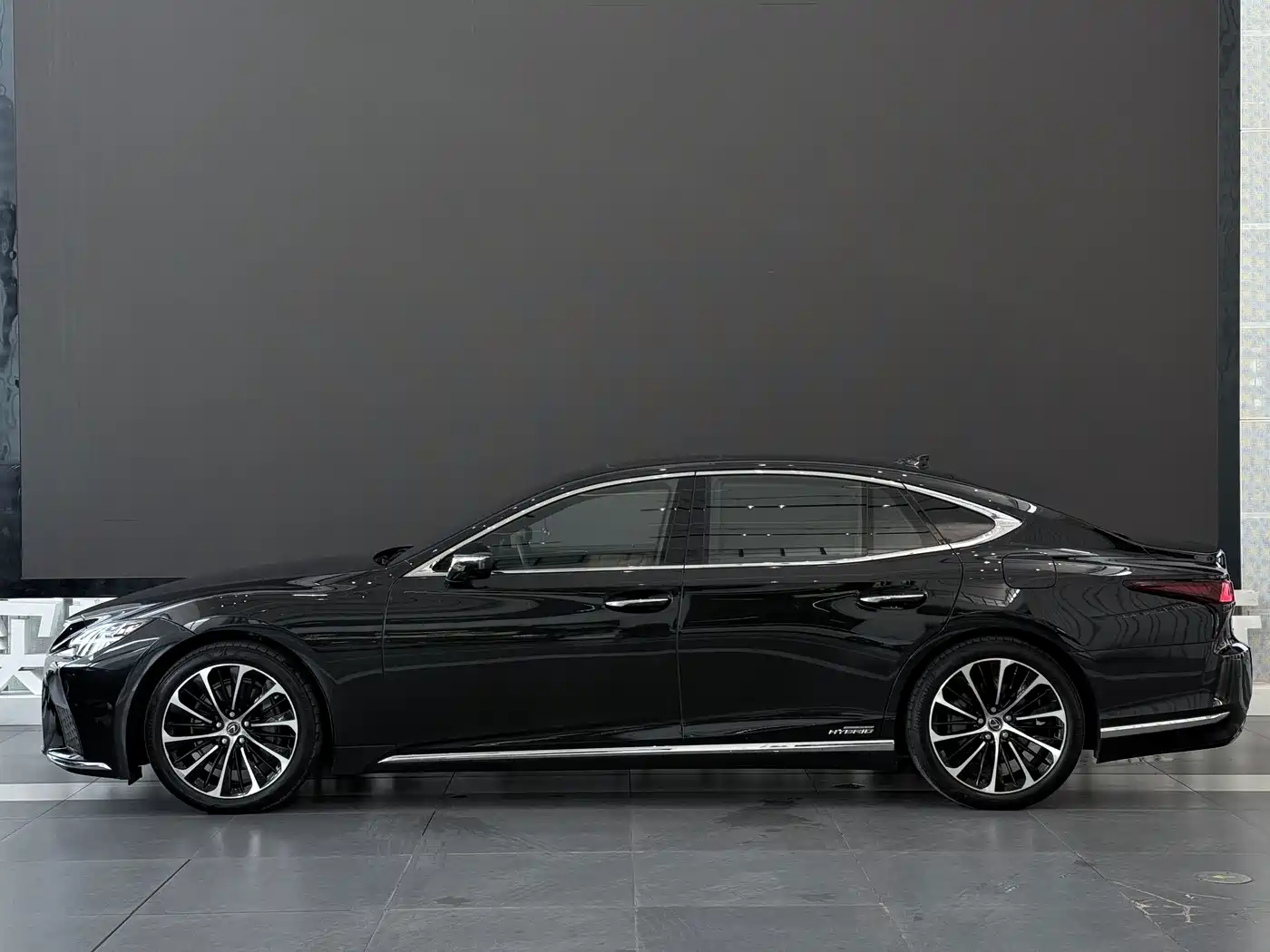 Lexus LS 2021 2021 500h Luxury Edition