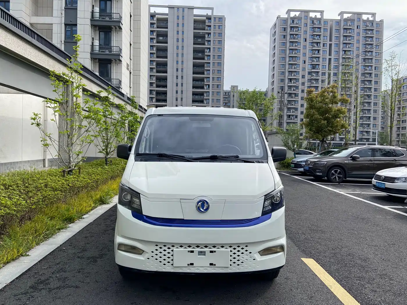DONGFENG YUFENG EM27