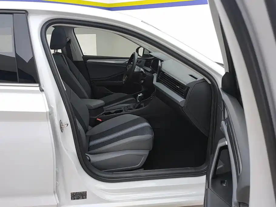 Volkswagen Sagitar, миниатюра 8