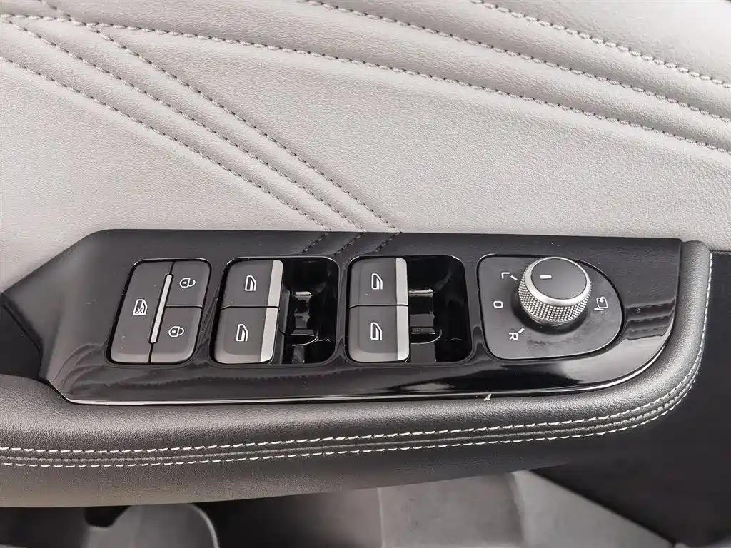 GEELY AUTOMOBILE XINGRUI