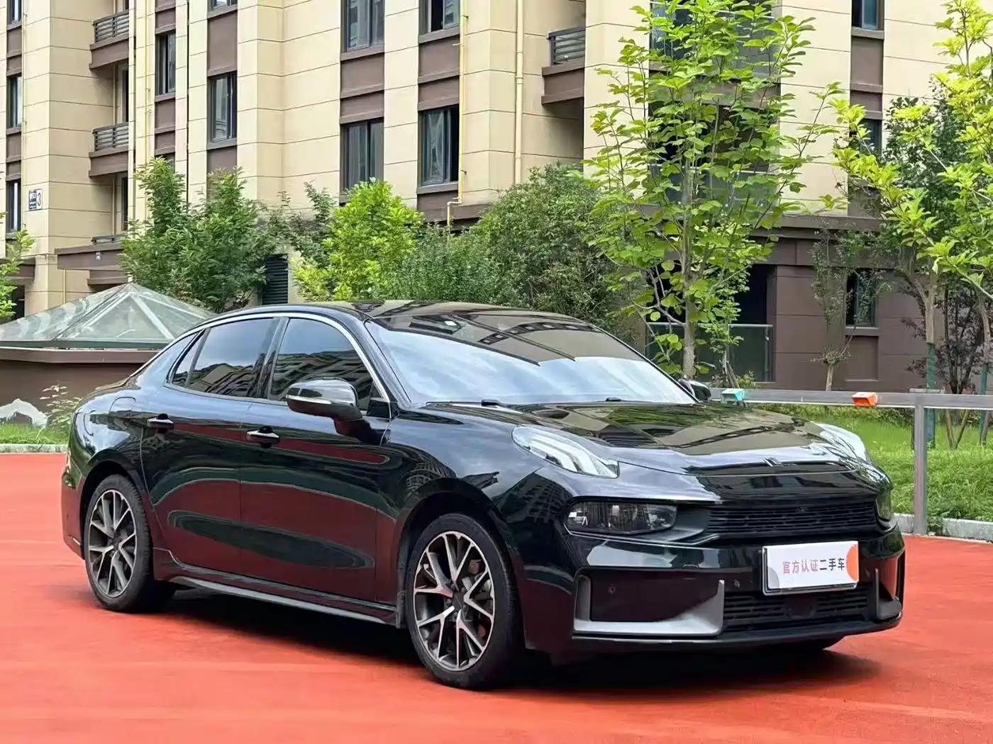 Lynk & Co 03 2021 2.0TD Auto Jin Pro фото 3