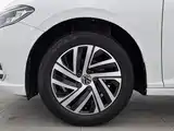 صورة 17 - Volkswagen Lavida