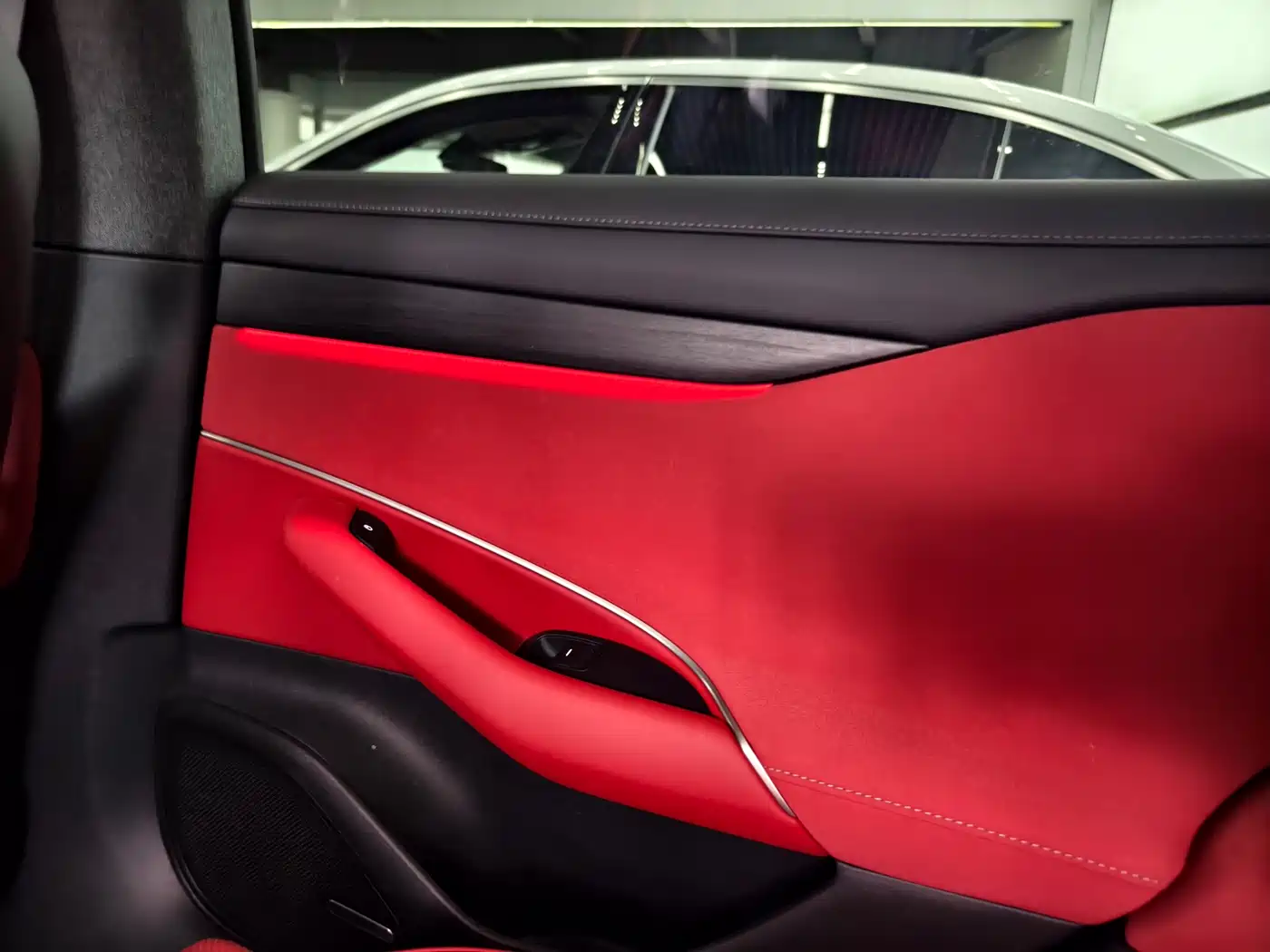 XIAOMI CAR XIAOMI SU7