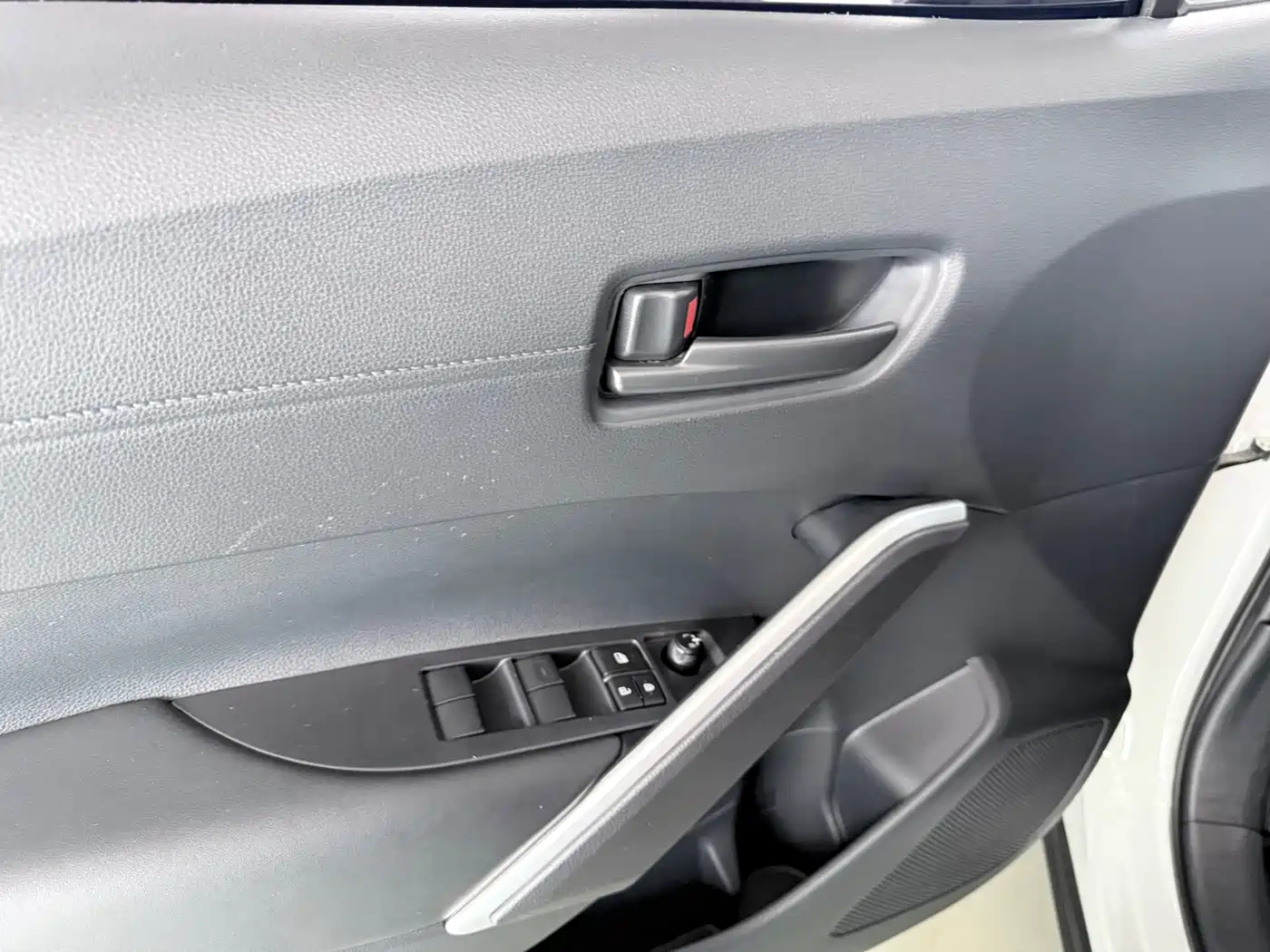 TOYOTA COROLLA SHARP AMPLIFIER