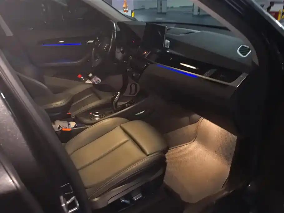 BMW X1 2021 sDrive25Li Leading фото 8