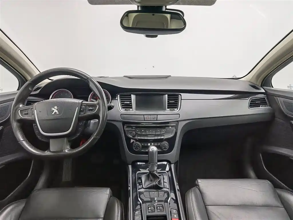 Peugeot 508 2015 1.8THP Auto Flagship Edition фото 5