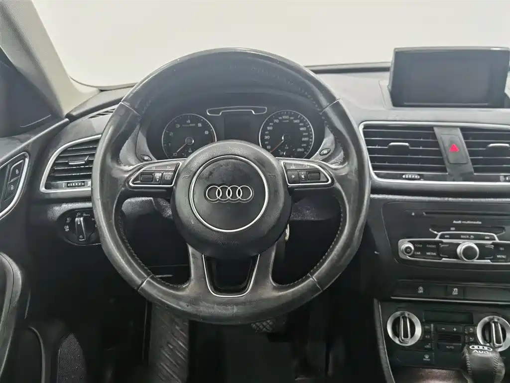 Audi Q3 2015 30 TFSI Comfort фото 11