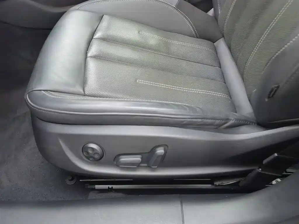 Audi A4L 2020 40 TFSI Luxury Elegance фото 20