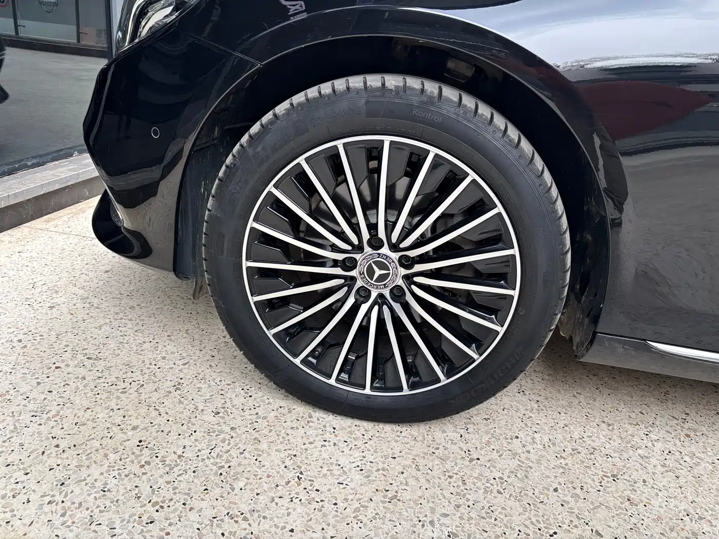 Mercedes-Benz E-Class 2018 E 200 L фото 19