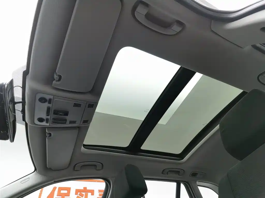 BMW X1 2015 Model sDrive18i Fashion Advanced Edition фото 14