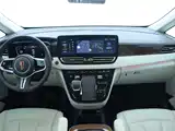 Фото 21 - Hongqi HQ9