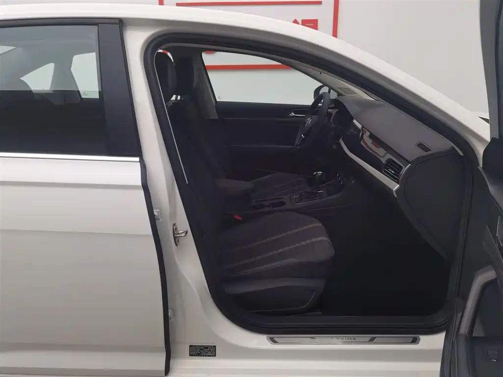 Volkswagen Lavida 2021 280TSI DSG Comfort Edition фото 23
