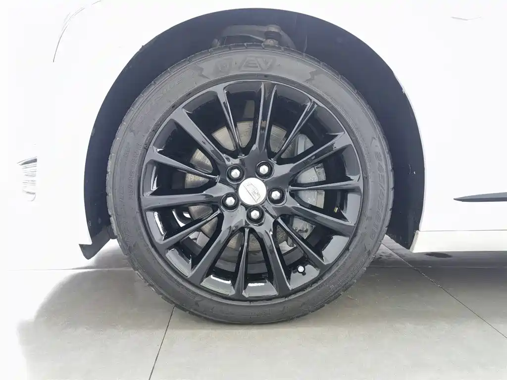 Photo 17 - Cadillac CT6