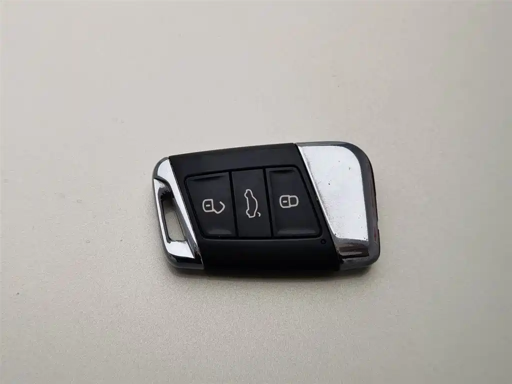 Volkswagen Magotan 2019 330TSI DSG Luxury Class China VI фото 19