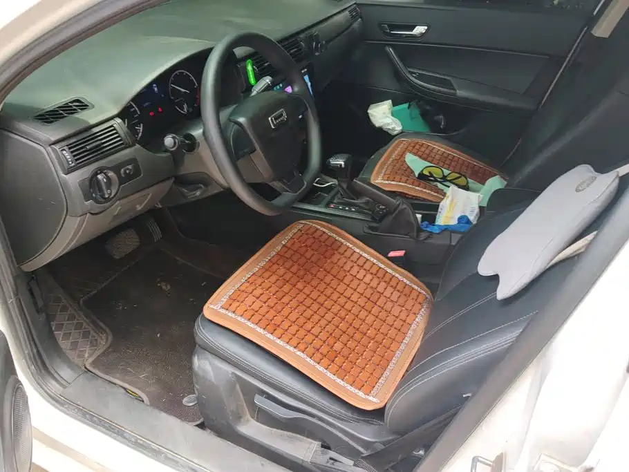 Qoros 3 2019 2018 Sedan 1.6L Auto Leading