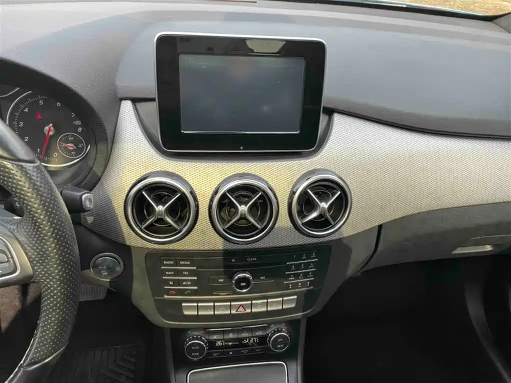 Mercedes-Benz B-Class 2015 B 200 Style фото 9