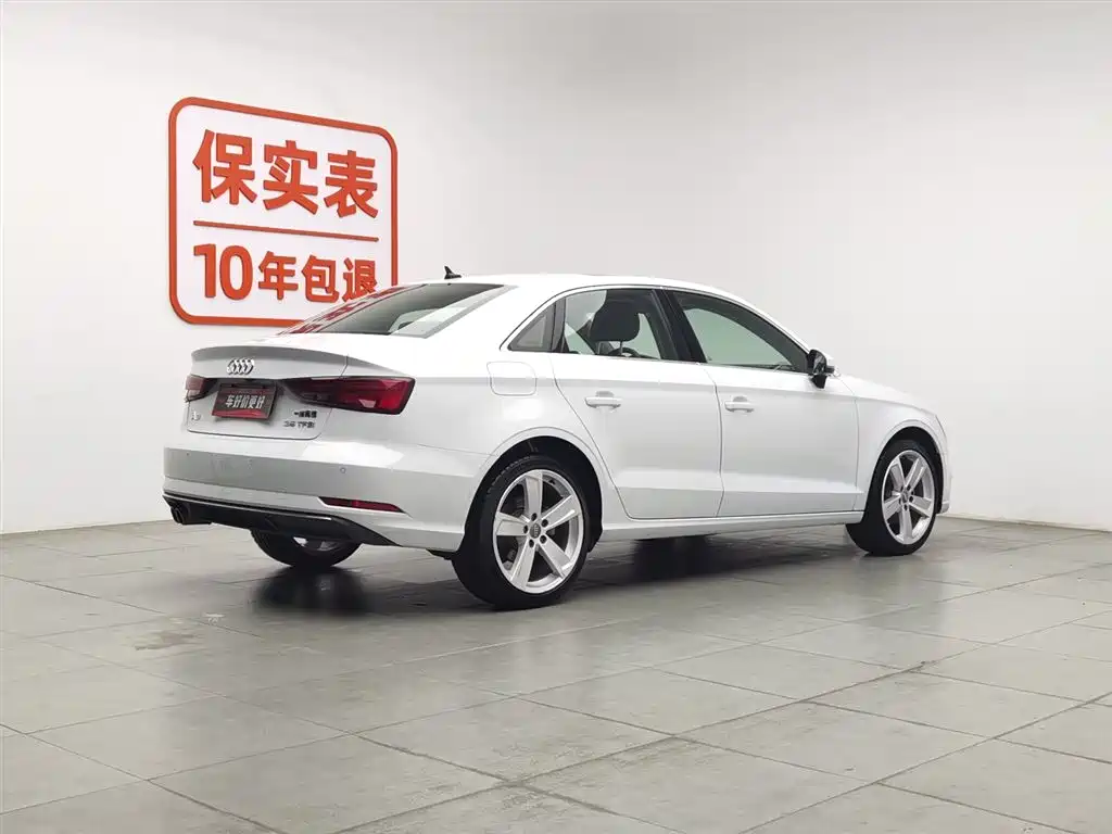 Audi A3 2019 Limousine 35 TFSI Style China VI фото 2