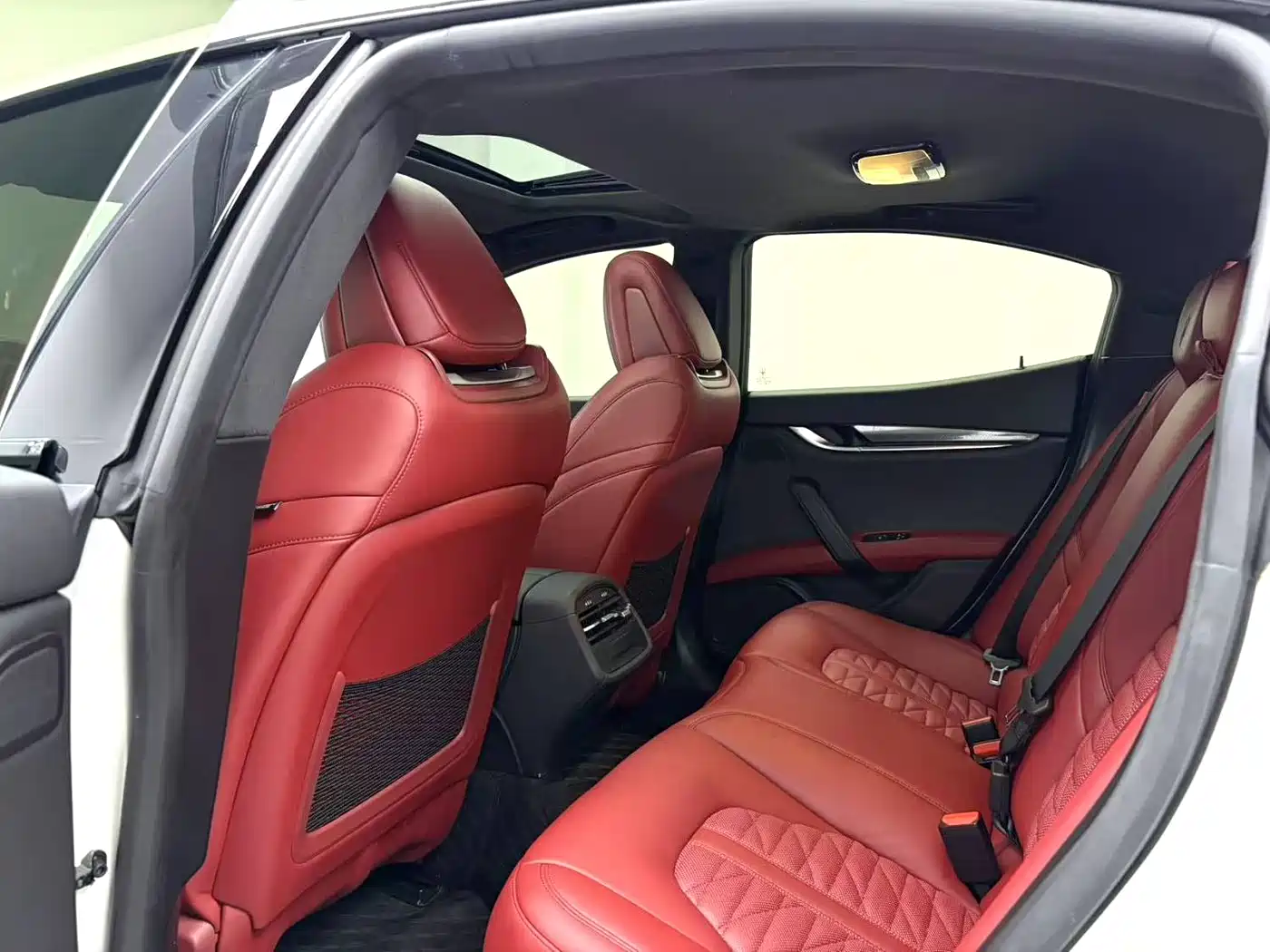 Maserati Ghibli 2022 2.0T GT Edge Edition фото 10