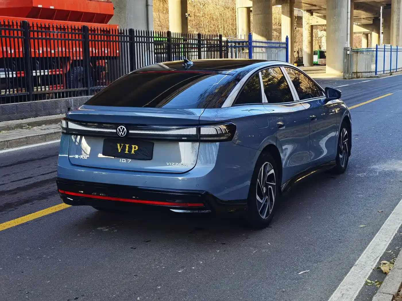 VOLKSWAGEN ID.7 VIZZION