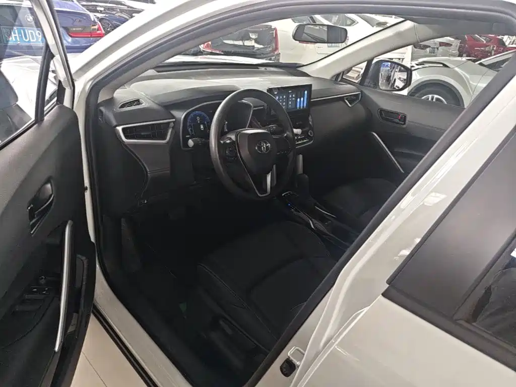 Toyota Frontlander 2025 2024 2.0L CVT Elite Edition