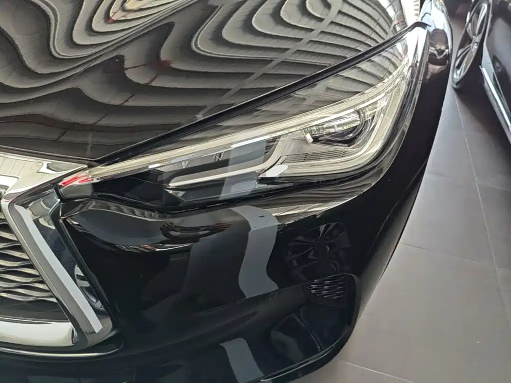 Photo 24 - Infiniti QX50