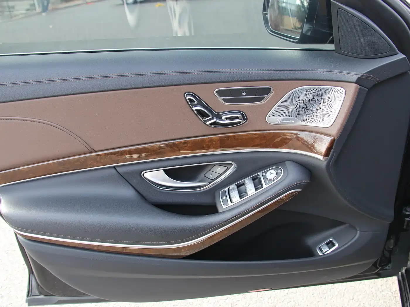 Mercedes-Benz S-Class 2016 S 320 L Luxury фото 10