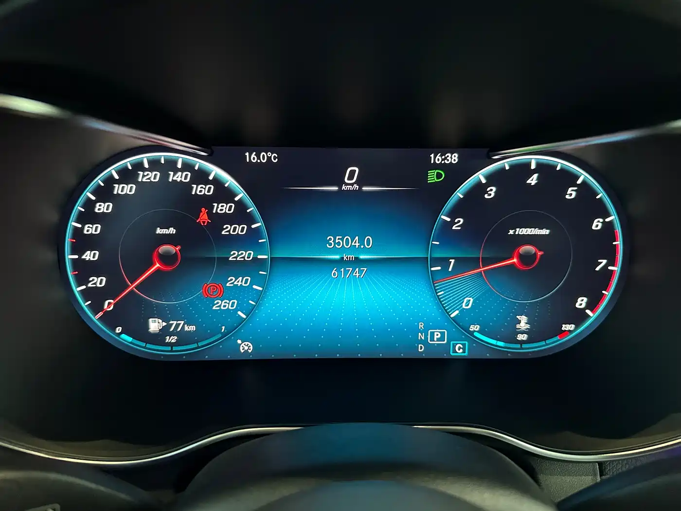 Mercedes-Benz GLC 2020 Facelift GLC 260 L 4MATIC Luxury фото 15
