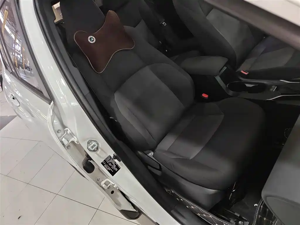 Toyota Frontlander 2024 2.0L Smart Hybrid Dual Engine Leading Edition фото 25