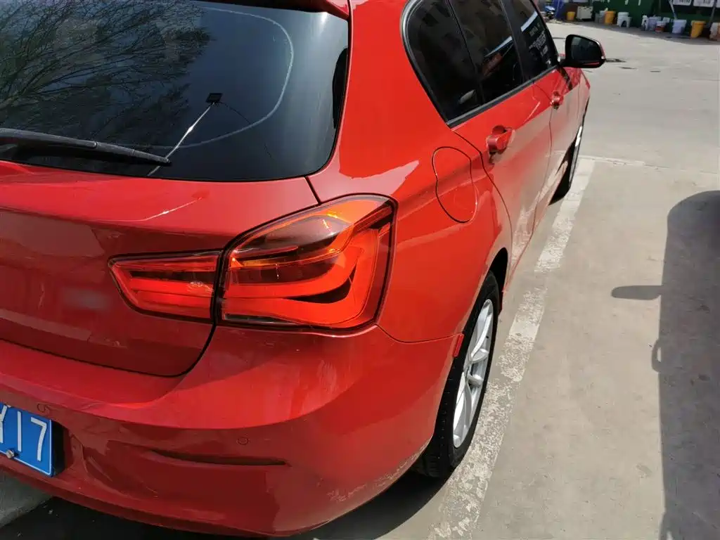BMW 1 Series (Import) 2015 118i Leading фото 24