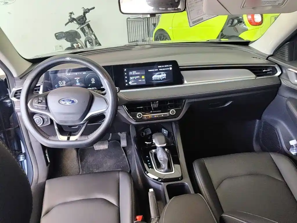 Ford Escort 2022 2021 1.5L Automatic Diamond Edition