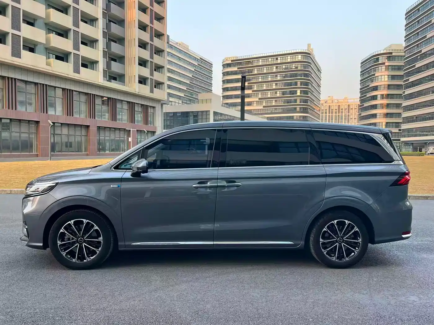 Roewe iMAX8 2021 2021 400TGI Supreme Series Honor