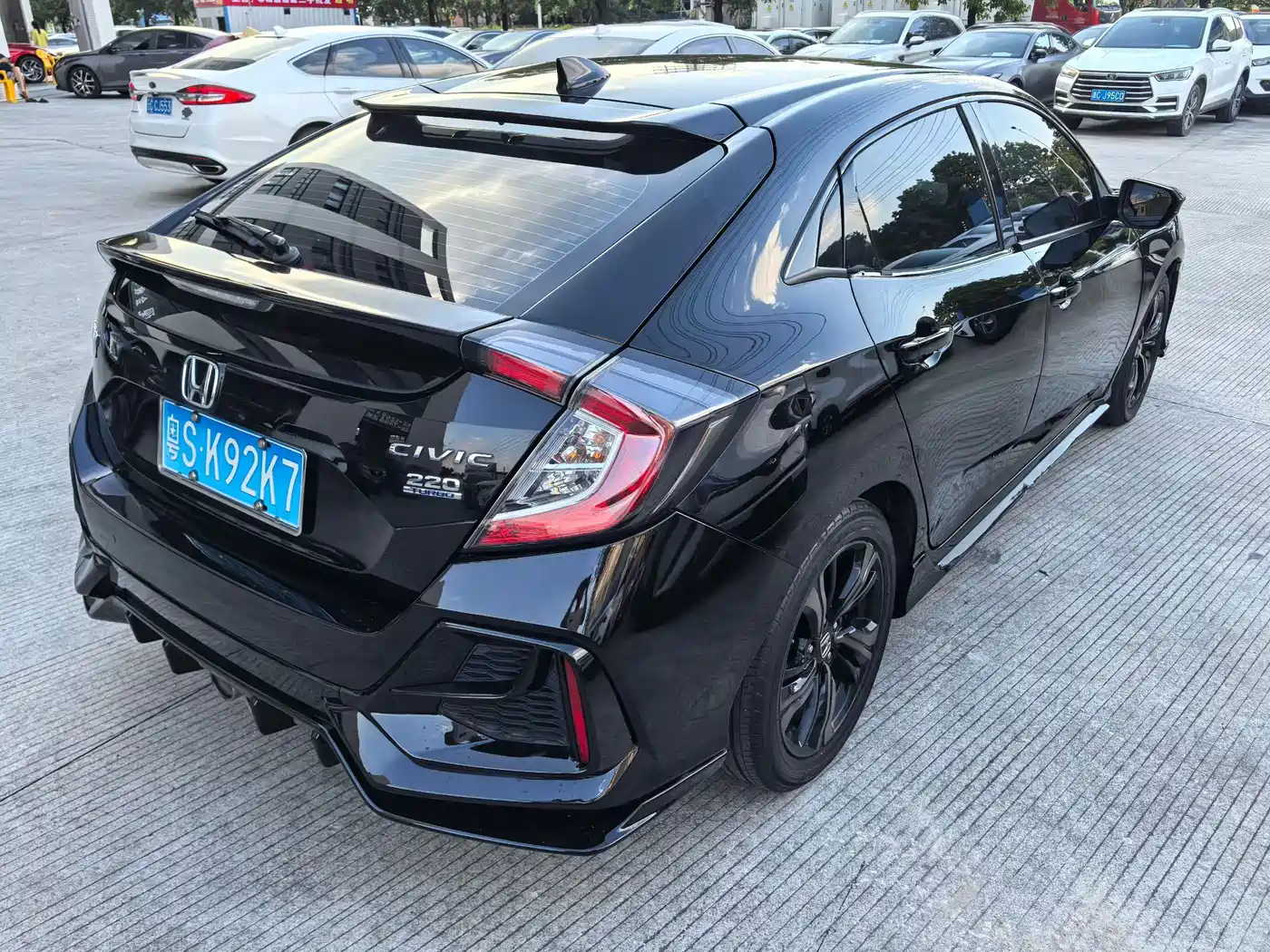 Фото 4 - Honda Civic