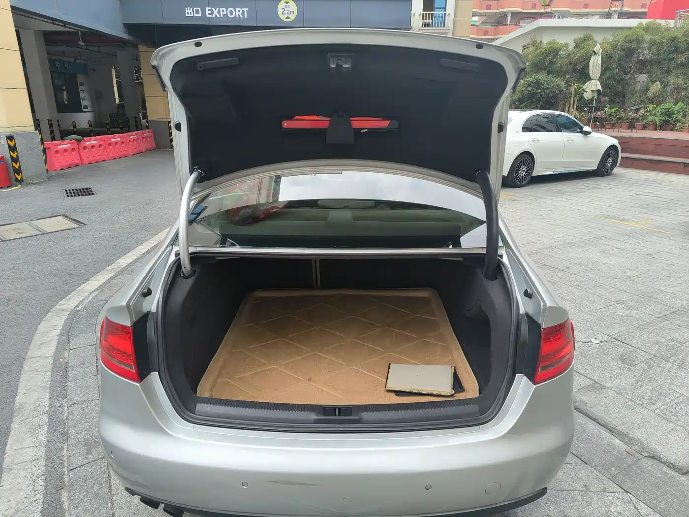 Audi A4L 2011 2.0 TFSI Comfort фото 14