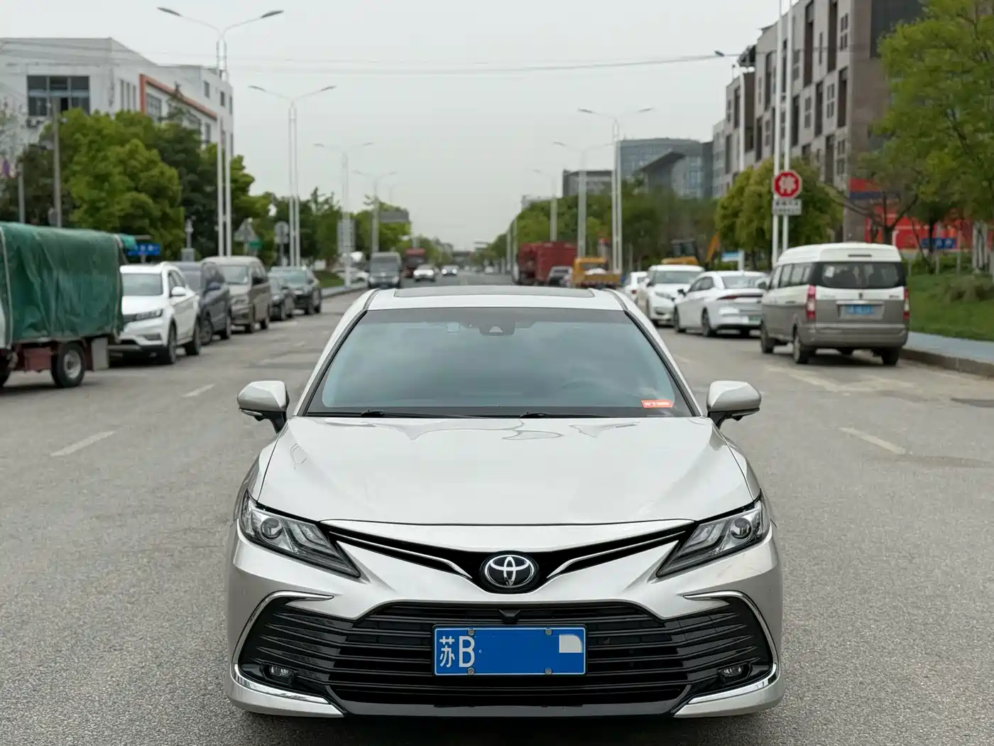 Toyota Camry 2021 2.0G Luxury Edition фото 2