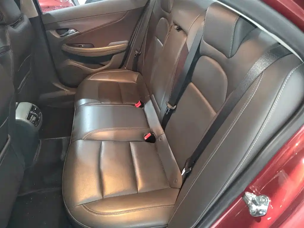 Chevrolet Malibu 2018 530T Automatic Luxury Edition фото 17