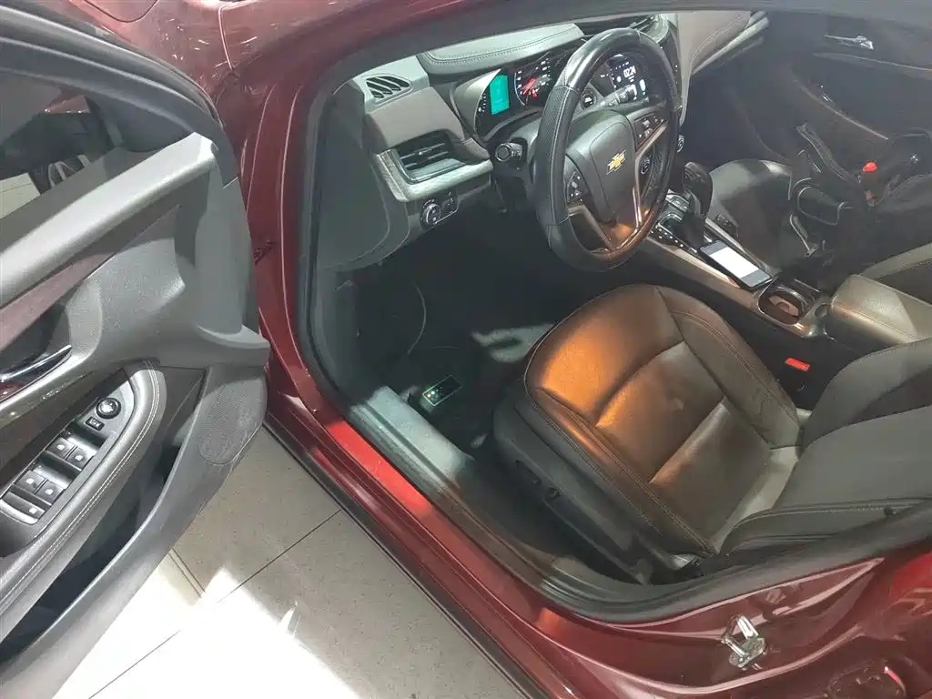Chevrolet Malibu 2018 530T Automatic Luxury Edition фото 16