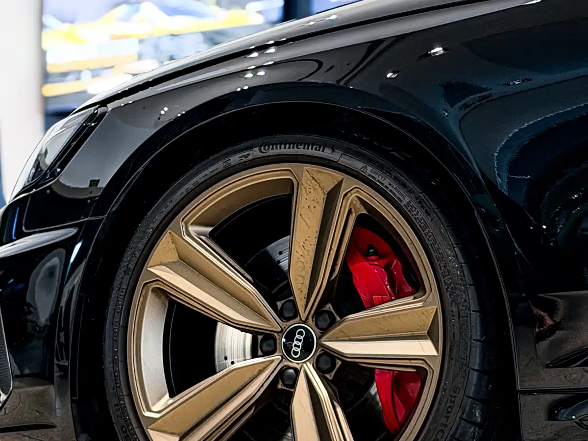 Audi RS 4 2024 2023 Model RS4 Avant Dark Gold Edition
