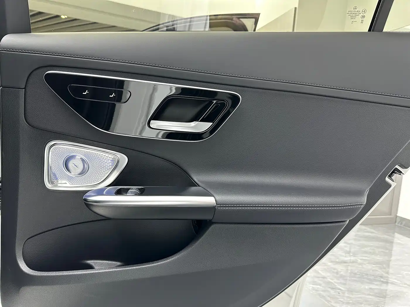 Mercedes-Benz C-Class 2024 Facelift III C 260 L фото 26