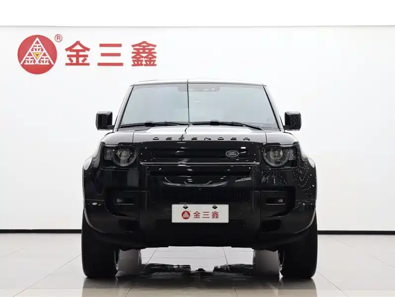 Land Rover Defender 2024 110 3.0T P400 XS фото 4