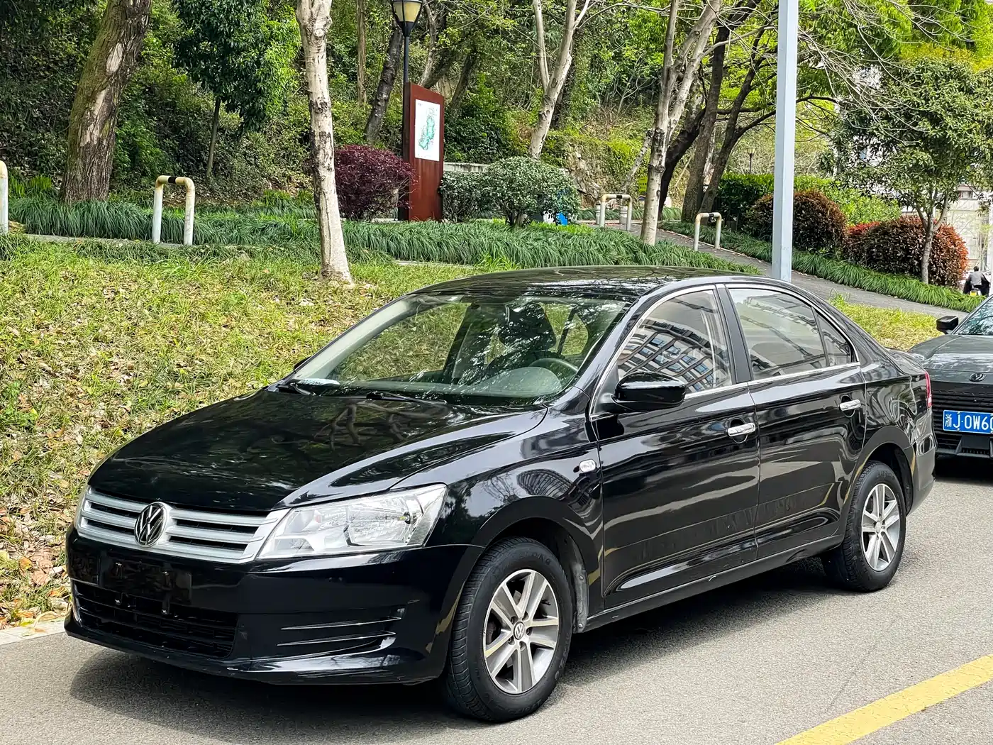 Volkswagen Santana 2013 1.6L Manual Trend Edition фото 12