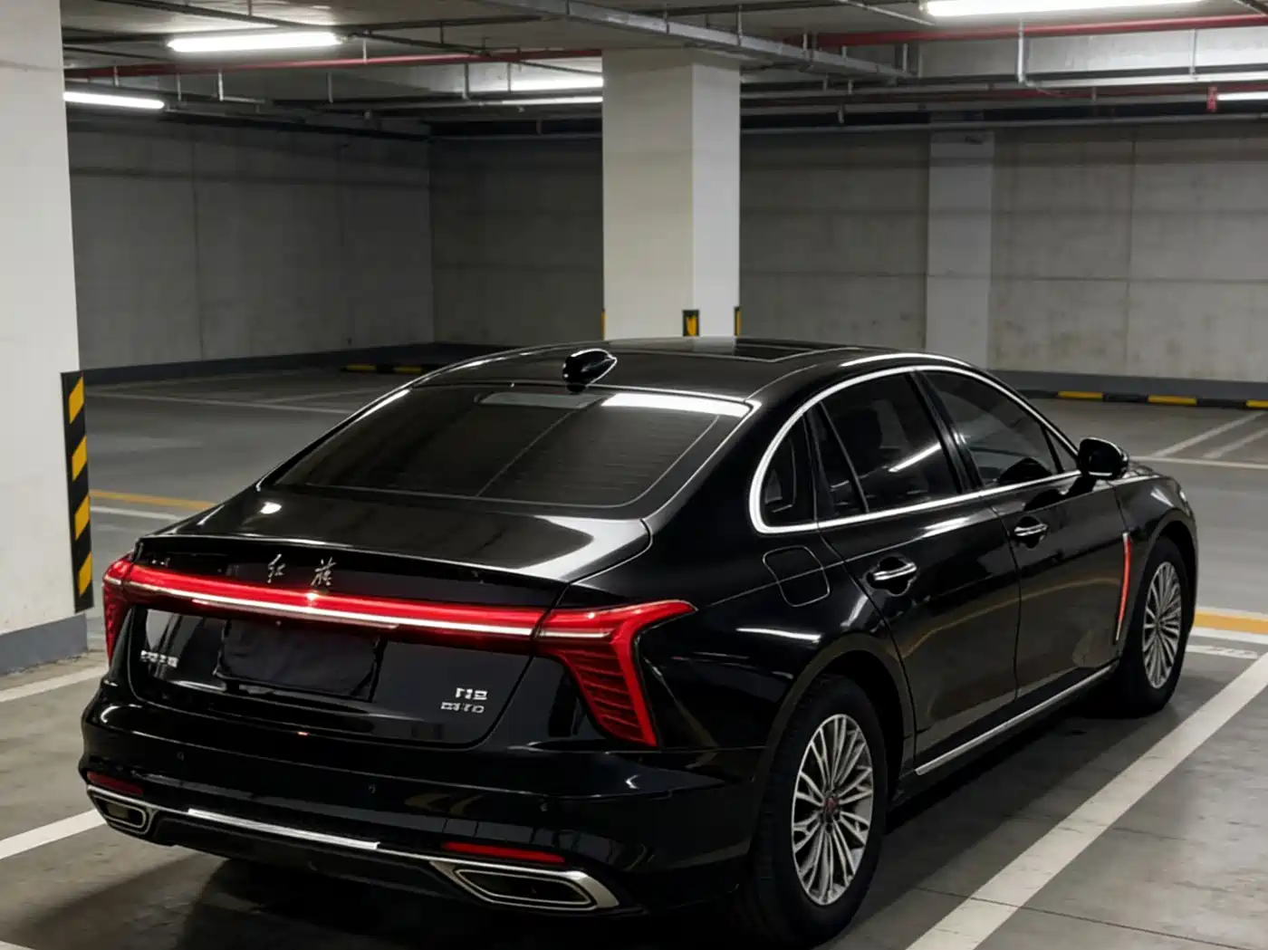 Hongqi H5 2023 1.5T DCT Smart Connect Flag Rhythm фото 5