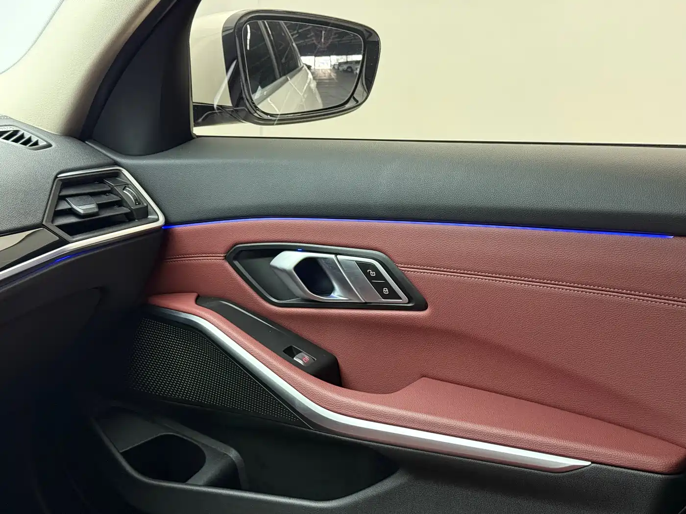 BMW 3 Series 2023 320Li M Sport Package фото 11