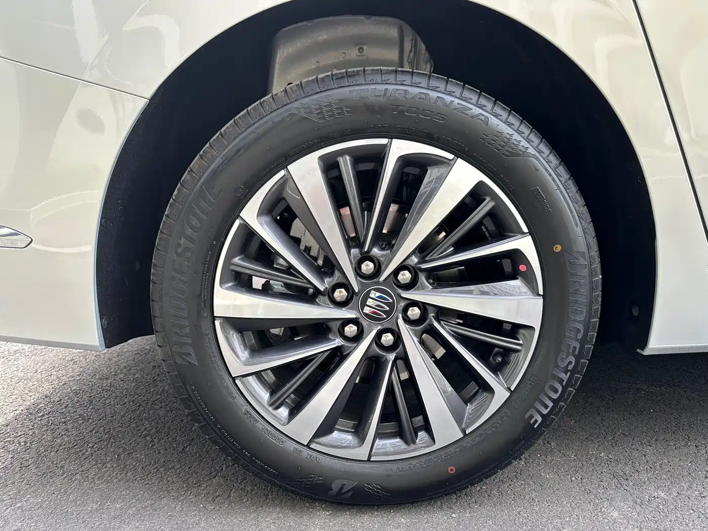 Buick GL8 2026 Luzun Smart Edition фото 20