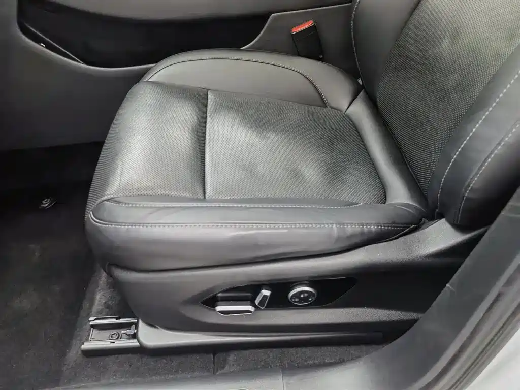 AITO Wenjie AITO M5 2022 Extended Range AWD Flagship фото 20