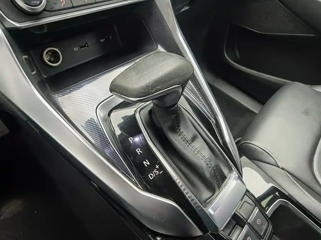 SAIC Maxus Maxus G50 2019 1.5T Automatic Luxury Edition China VI фото 13