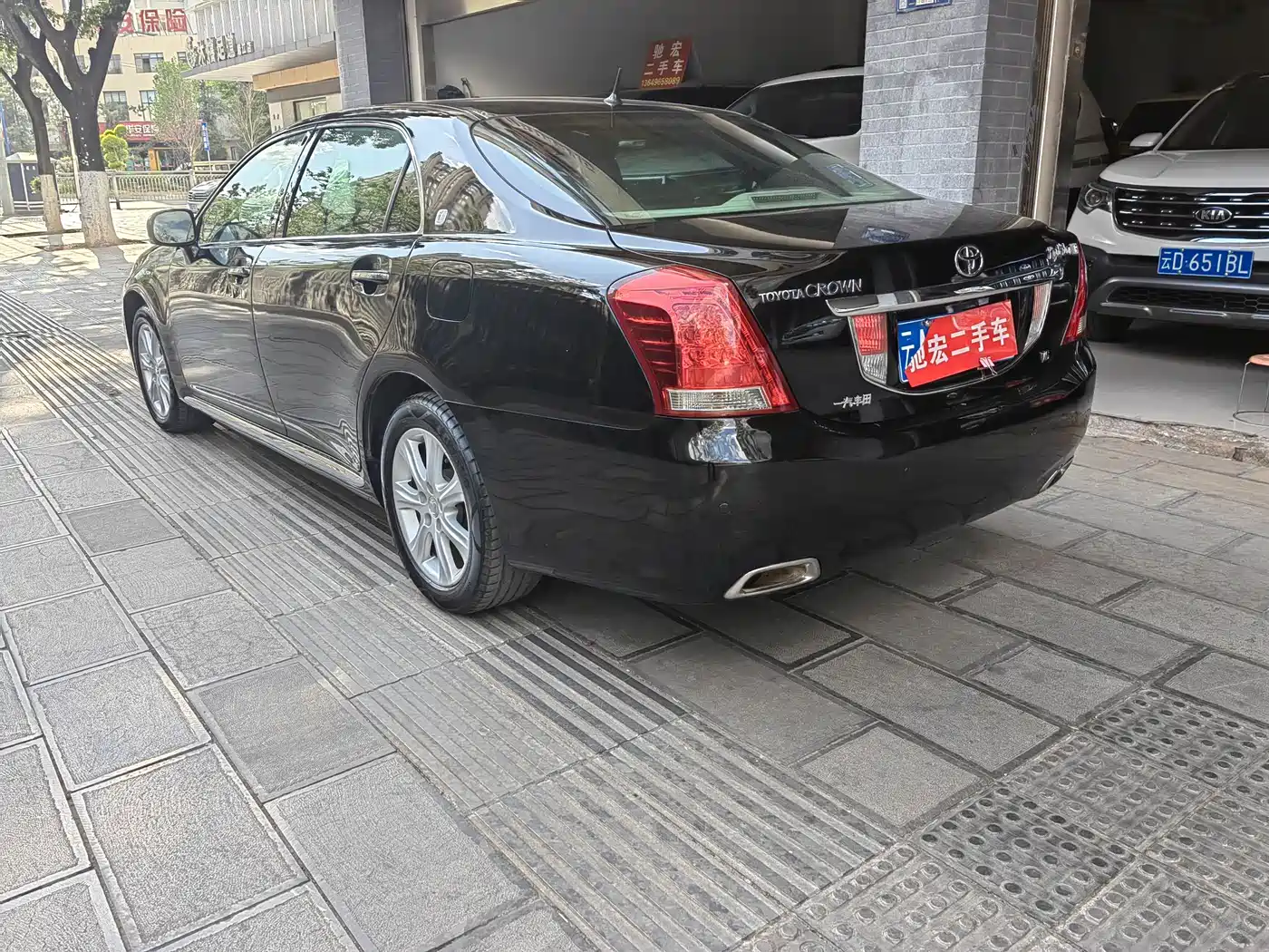 Toyota Crown 2010 3.0L Royal Saloon VIP фото 5