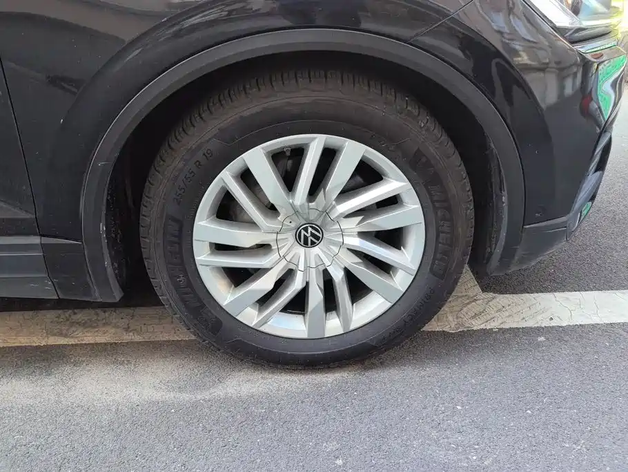 Фото 6 - Volkswagen Touareg