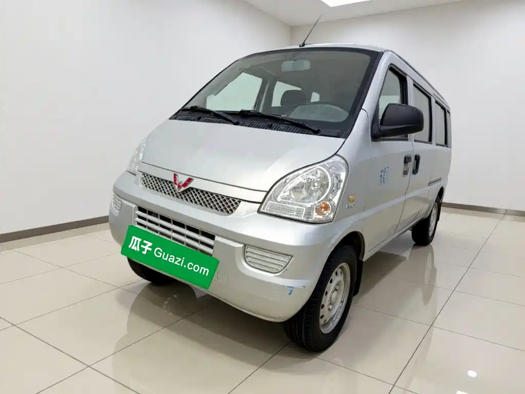 Wuling Motors Wuling Rongguang 2021 2020 1.5L Extended Basic Model China VI L3C