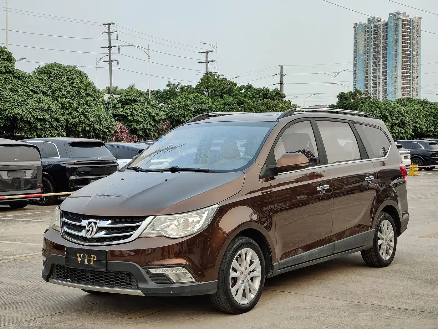 Photo 1 - Baojun 730