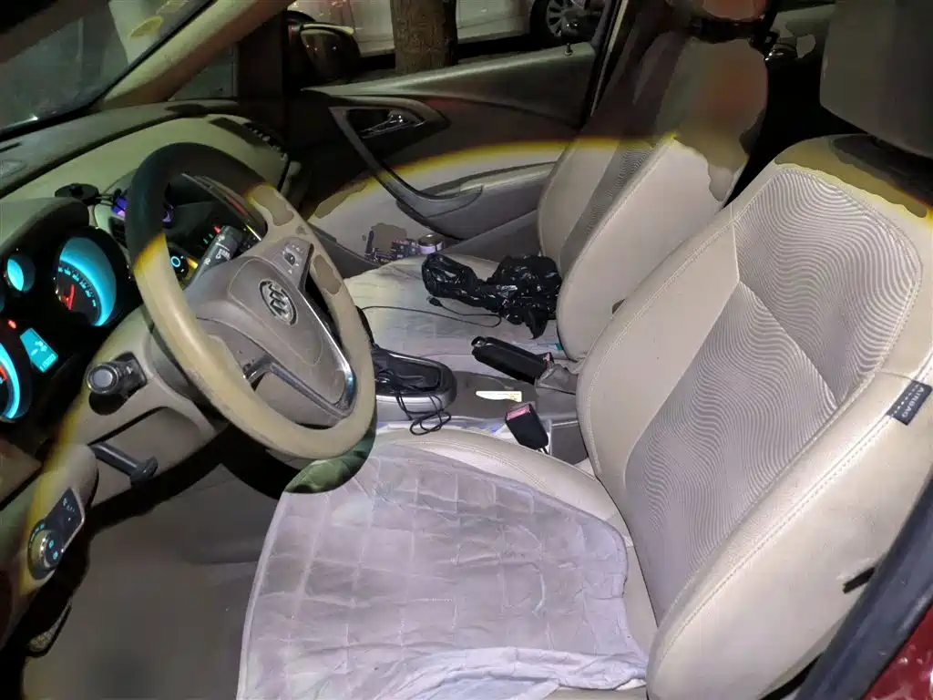Buick Excelle 2013 GT 1.6L Automatic Fashion Edition фото 8